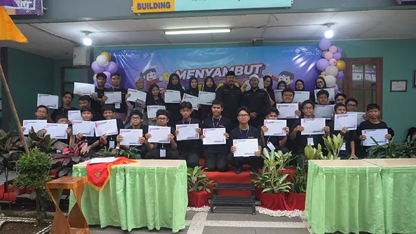 Penghargaan Bi Got Talent SMK Bina Informatika